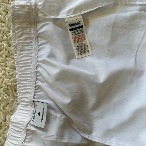 ESSENTIAL LOOSE TRAINING SHORTS - Picture 9 of 9